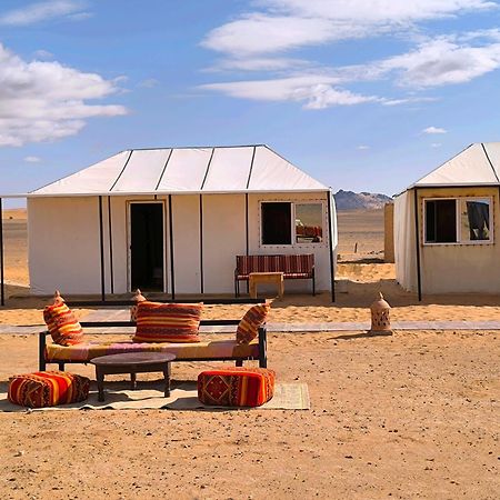 Hotel Luxury Bega Camp à Merzouga Extérieur photo