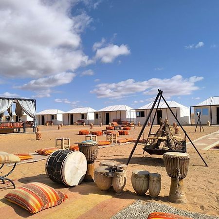 Hotel Luxury Bega Camp à Merzouga Extérieur photo