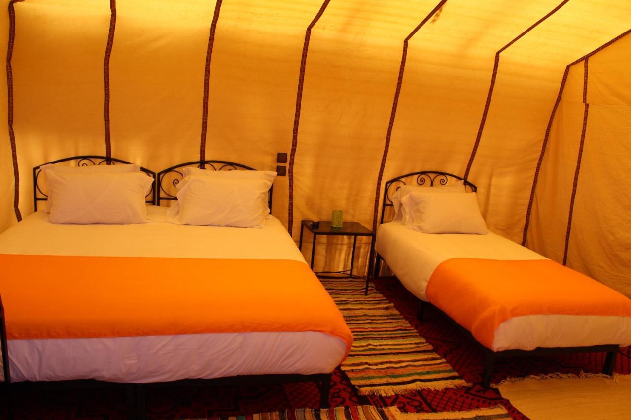Hotel Luxury Bega Camp à Merzouga Extérieur photo