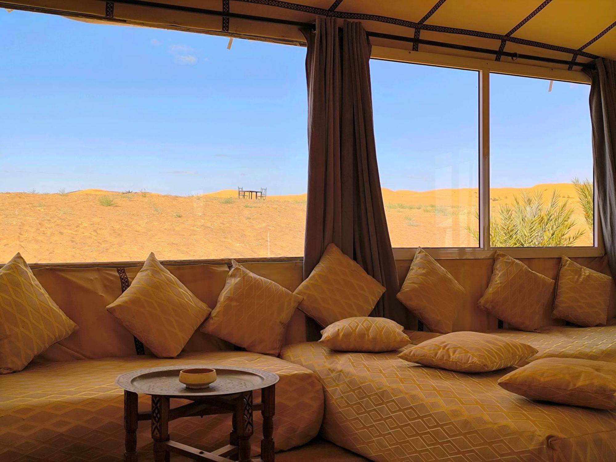 Hotel Luxury Bega Camp à Merzouga Extérieur photo