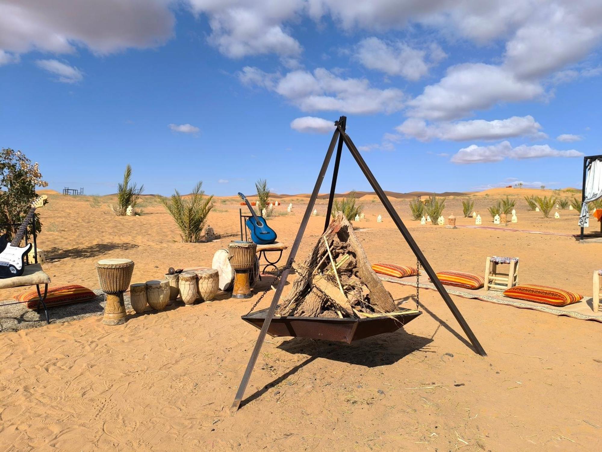 Hotel Luxury Bega Camp à Merzouga Extérieur photo